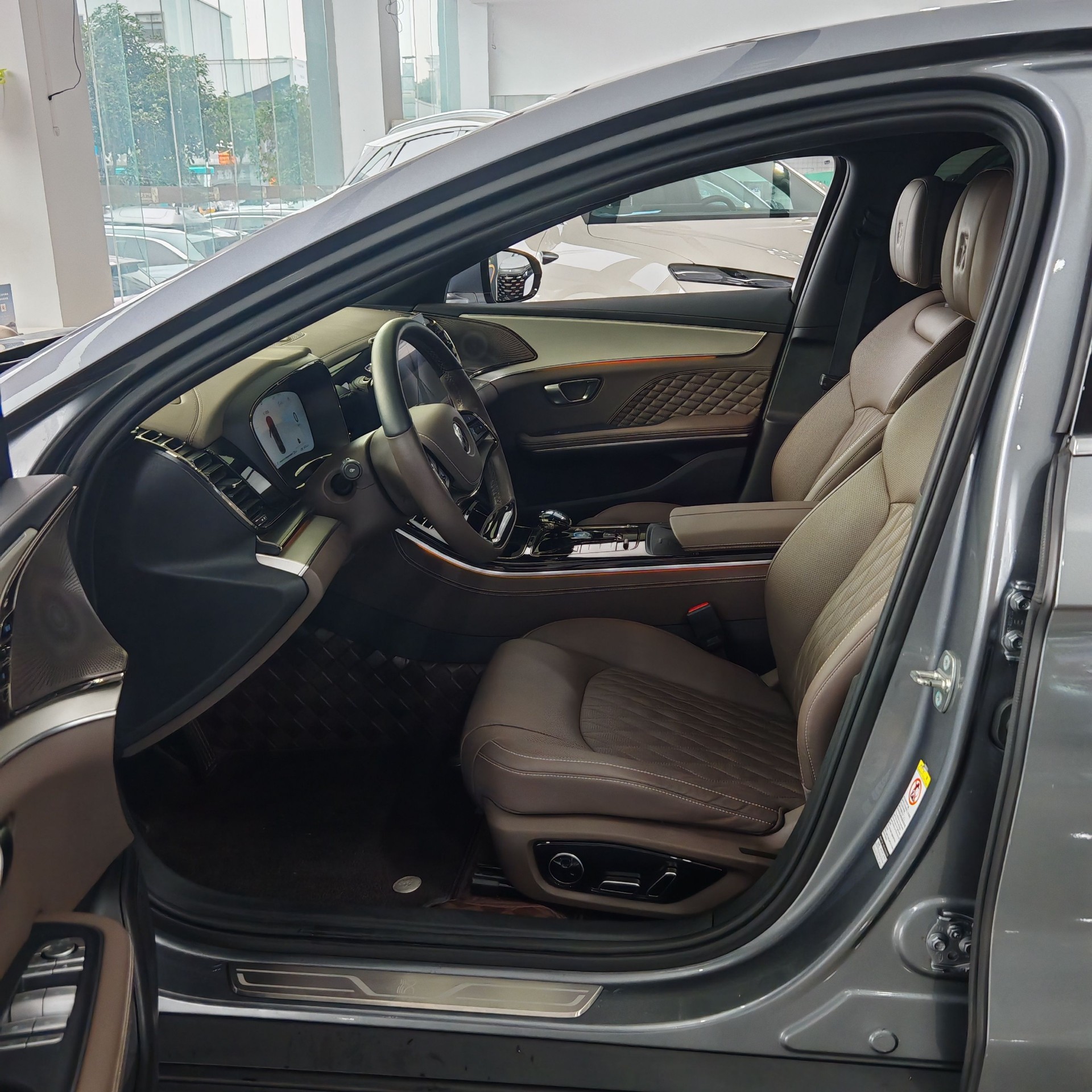 BYD Han 2024 #4 BYD Han 2024 car image #4
