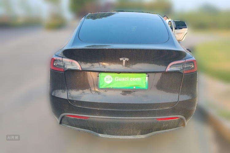 Tesla Model Y 2023 car image #5
