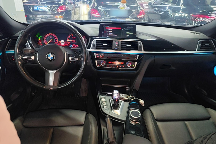 BMW 3 Series GT 2020 car image #11
