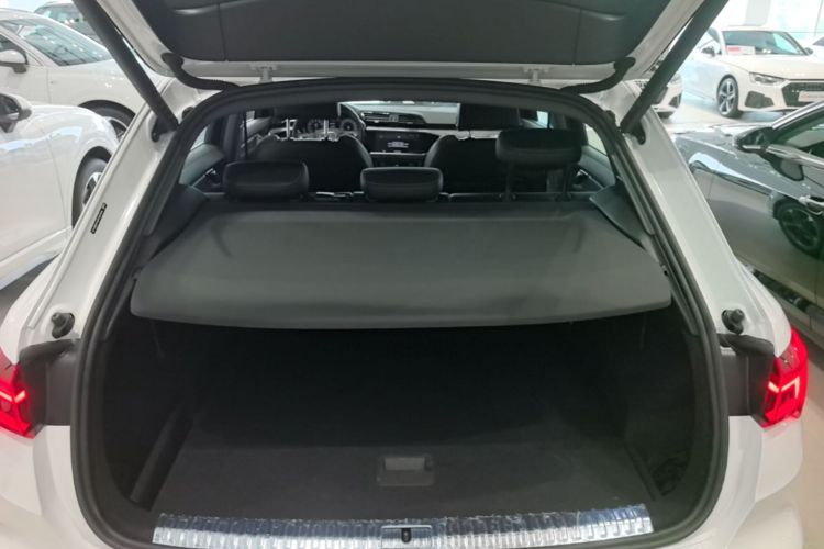 Audi Q3 2024 #19 Audi Q3 2024 car image #19