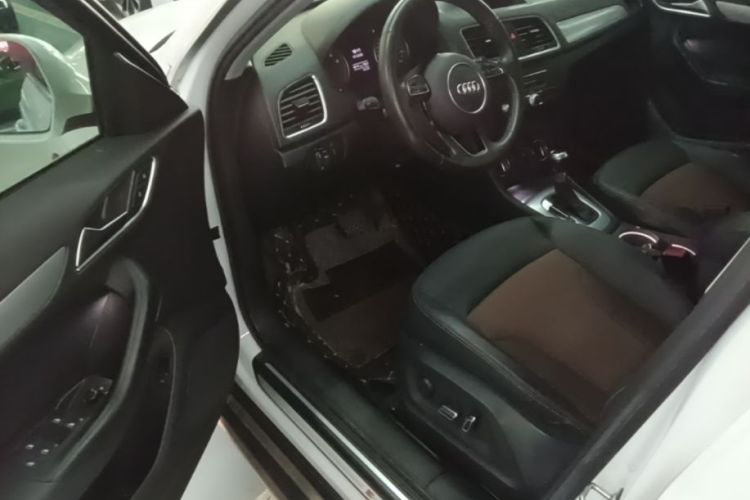 Audi Q3 2019 #16 Audi Q3 2019 car image #16