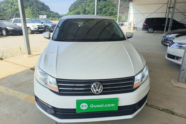 Volkswagen Santana 2016 car image #3