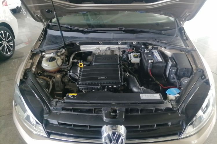 Volkswagen Golf 2014 car image #20