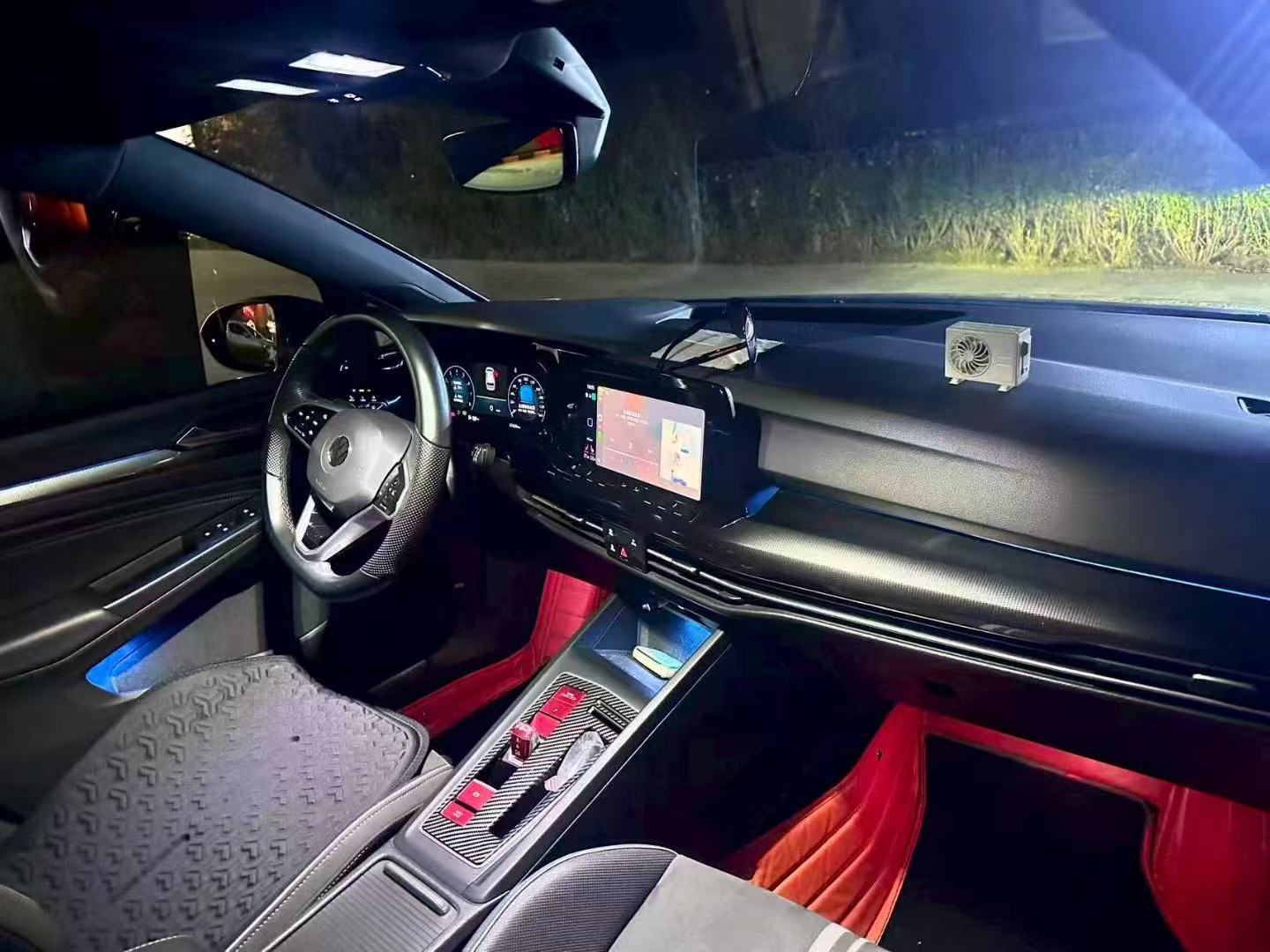 Volkswagen Golf 2021 car image #6