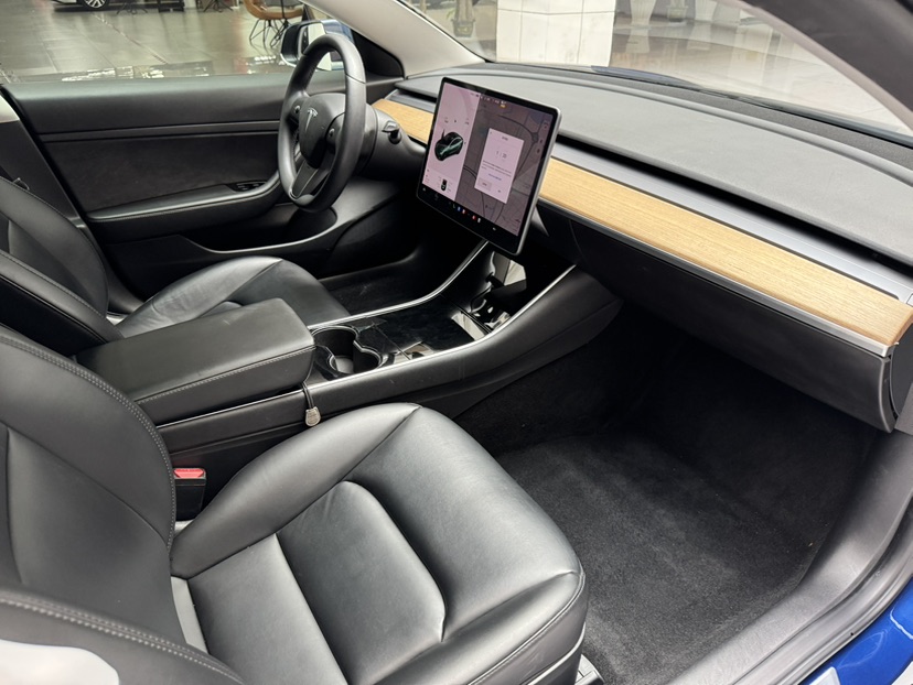 Tesla Model 3 2020 #21 Tesla Model 3 2020 car image #21