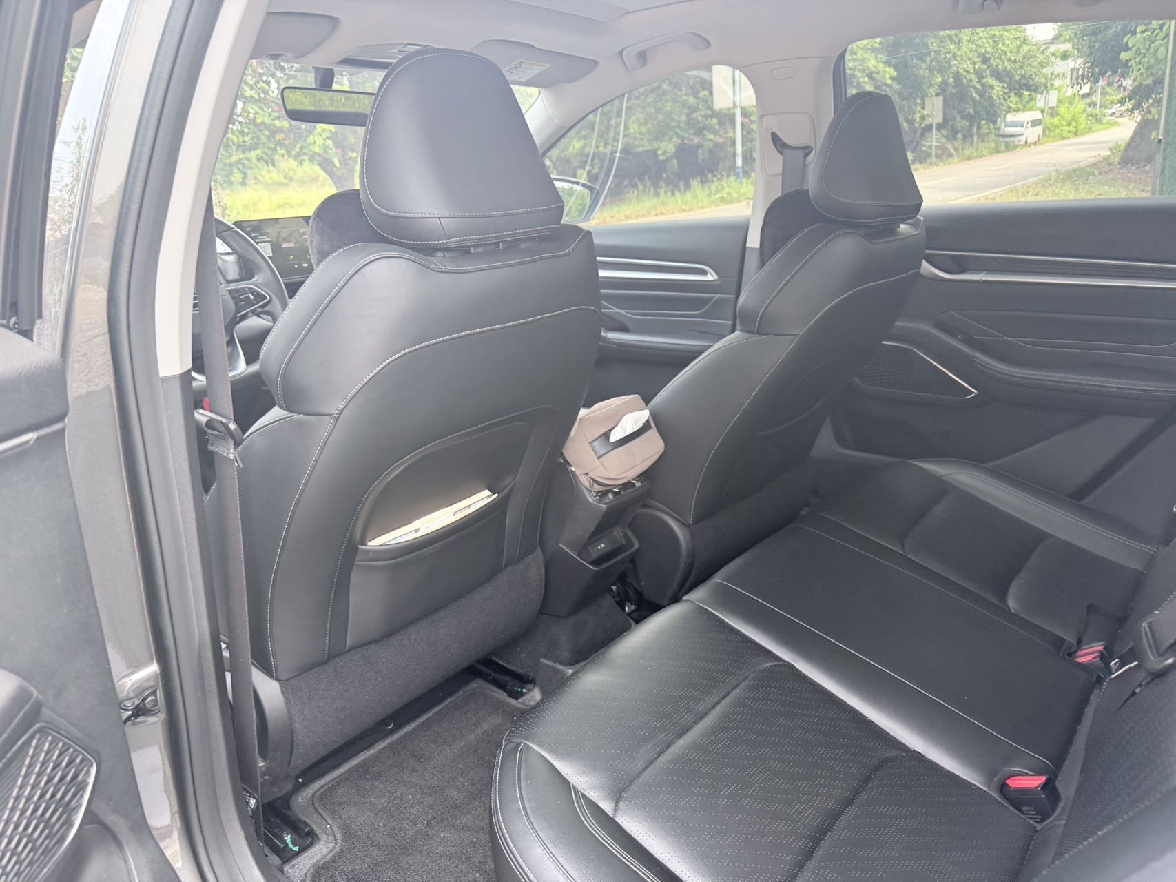 GEELY Emgrand 2023 #4 GEELY Emgrand 2023 imagen de coche #4