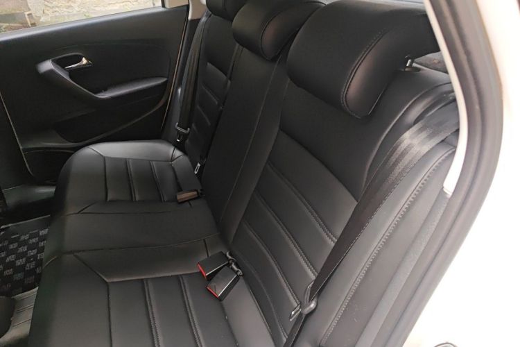 Volkswagen Polo 2019 car image #14