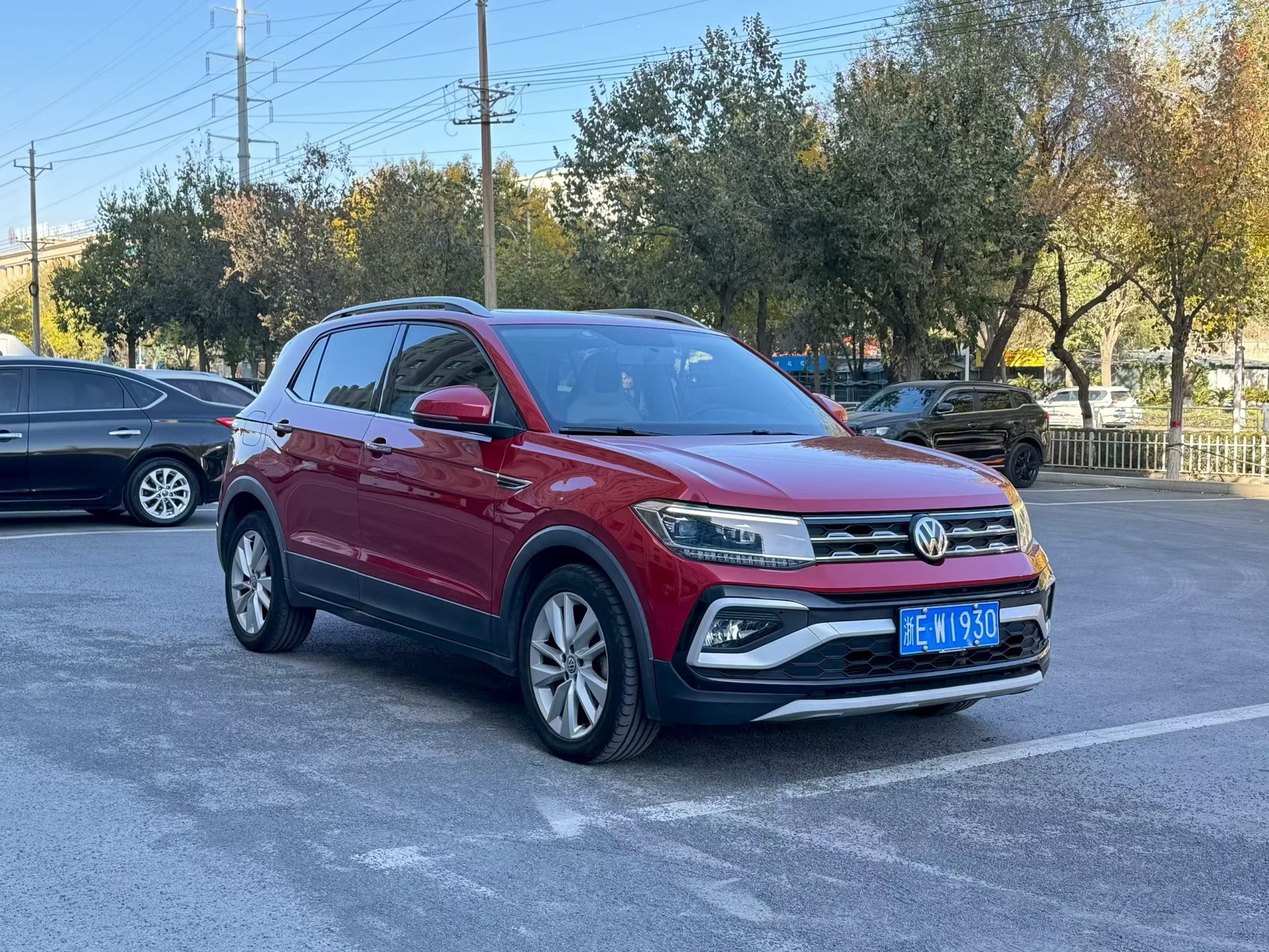 Volkswagen T-Cross 2019 #2 Volkswagen T-Cross 2019 car image #2