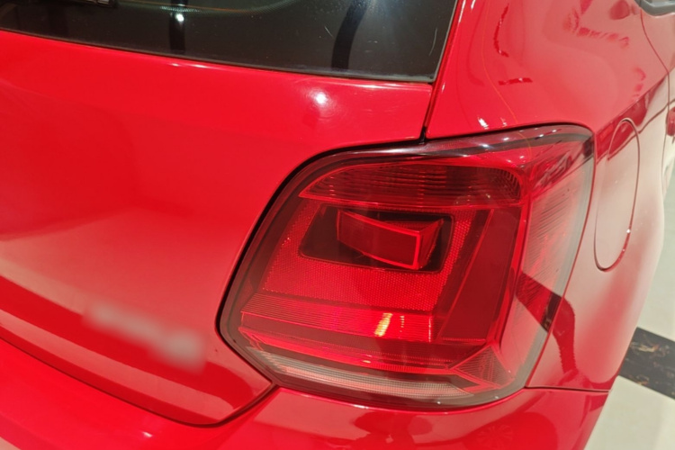 Volkswagen Polo 2016 imagem de carro #8