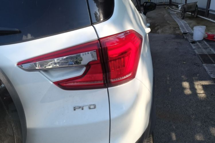 BYD Yuan Pro 2022 immagine di auto #8