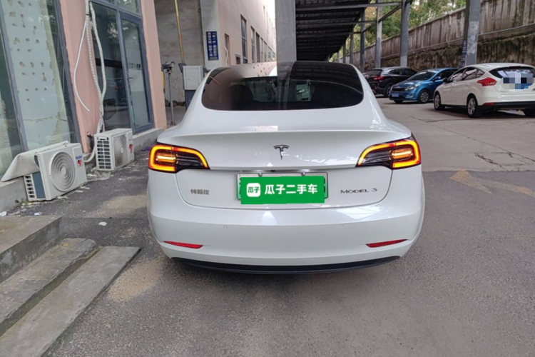 Tesla Model 3 2022 #4 Tesla Model 3 2022 صورة سيارة #4