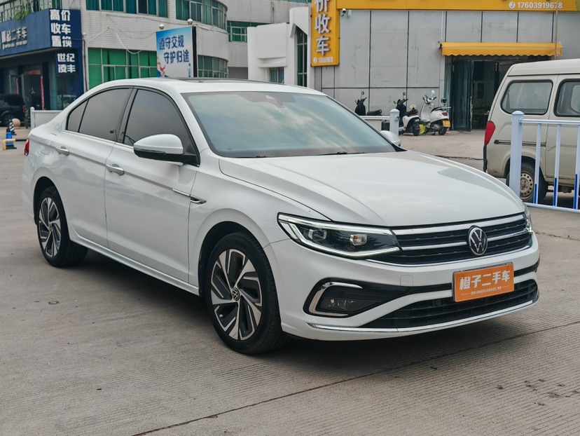 Volkswagen Bora 2023 immagine di auto #2
