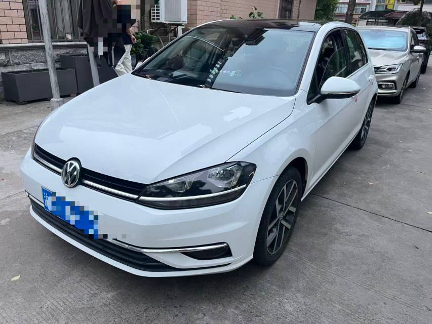 2018 2018 car image