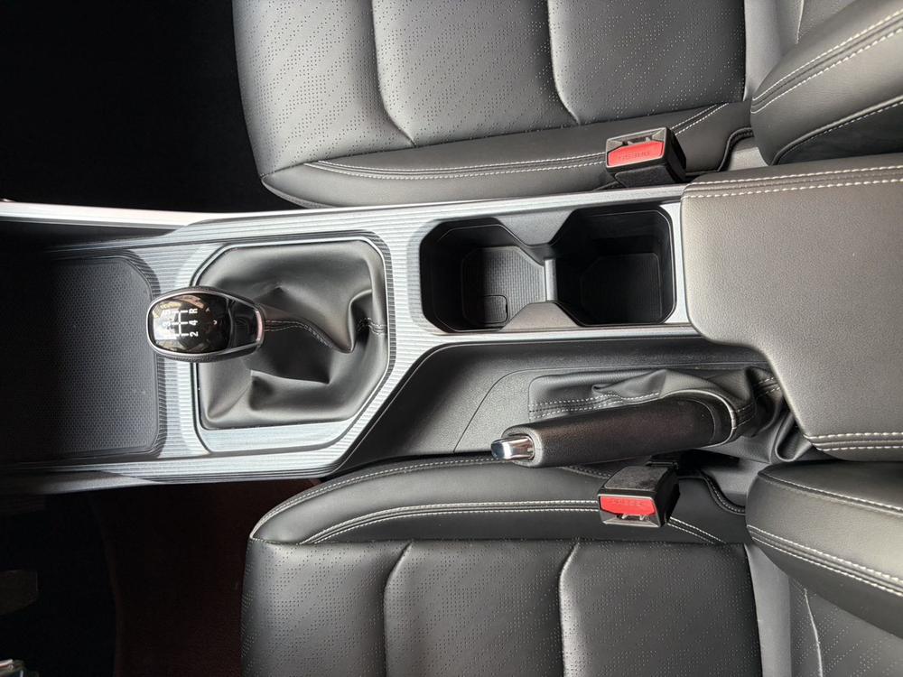 GEELY Emgrand 2022 #15 GEELY Emgrand 2022 car image #15