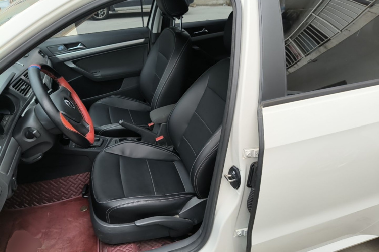 Volkswagen Lavida 2019 car image #15