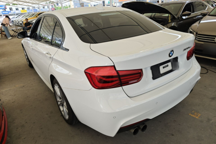 BMW 3 Series 2019 car image #5