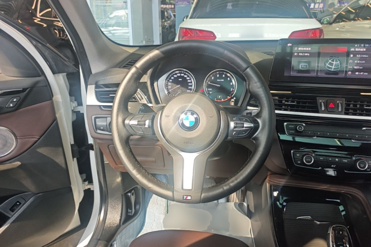 BMW X1 2022 صورة سيارة #11