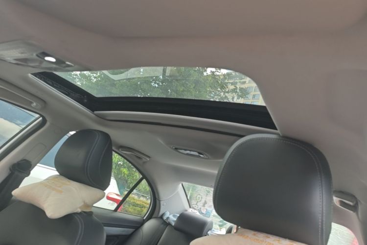 GEELY Emgrand 2021 #18 GEELY Emgrand 2021 car image #18