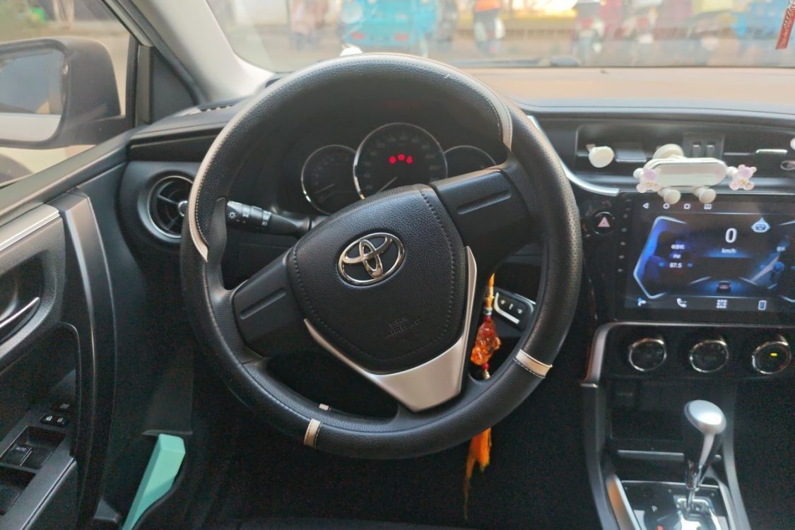 Toyota Corolla 2018 #22 Toyota Corolla 2018 car image #22