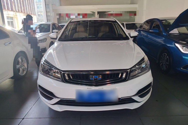 GEELY Emgrand 2018 car image #3