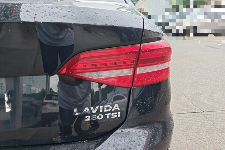 Volkswagen Lavida 2019 car image #8