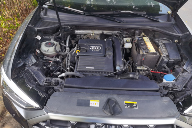 Audi Q3 2022 car image #22