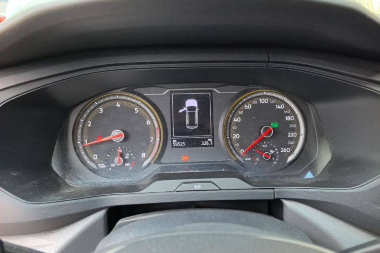 Volkswagen Tharu 2020 car image #12