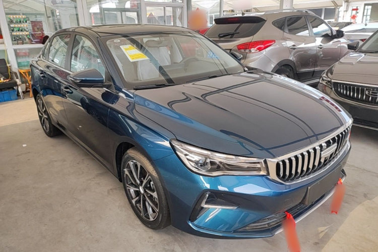 GEELY Emgrand 2026 car image #4