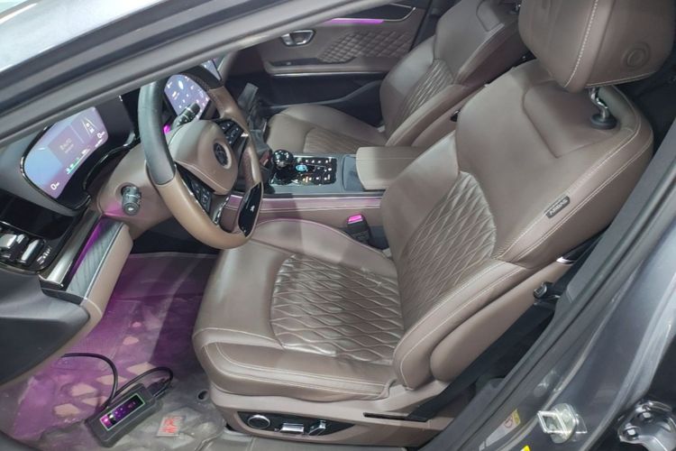 BYD Han 2022 car image #19