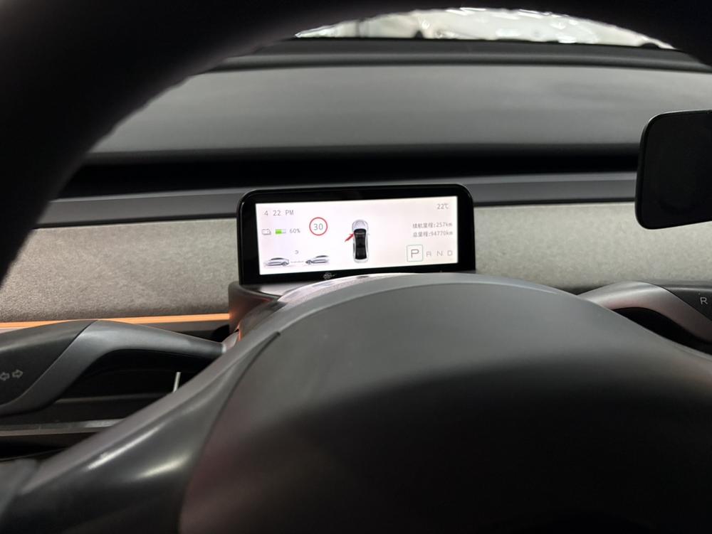Tesla Model Y 2024 #9 Tesla Model Y 2024 car image #9