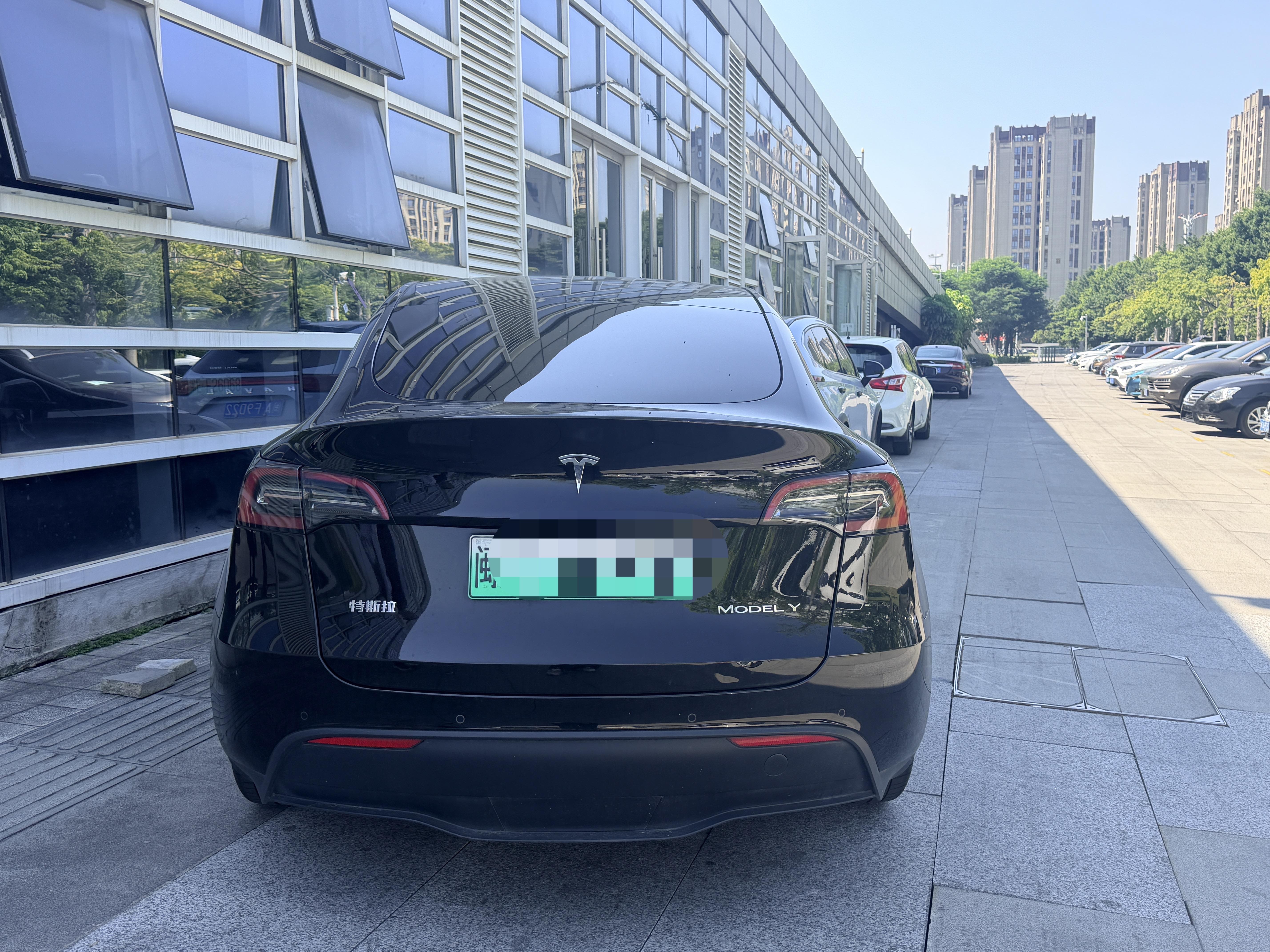 Tesla Model Y 2023 #10 Tesla Model Y 2023 immagine di auto #10