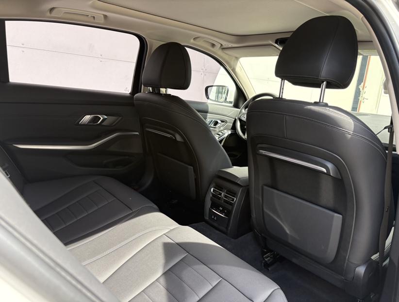 BMW 3 Series 2019 #17 BMW 3 Series 2019 car image #17