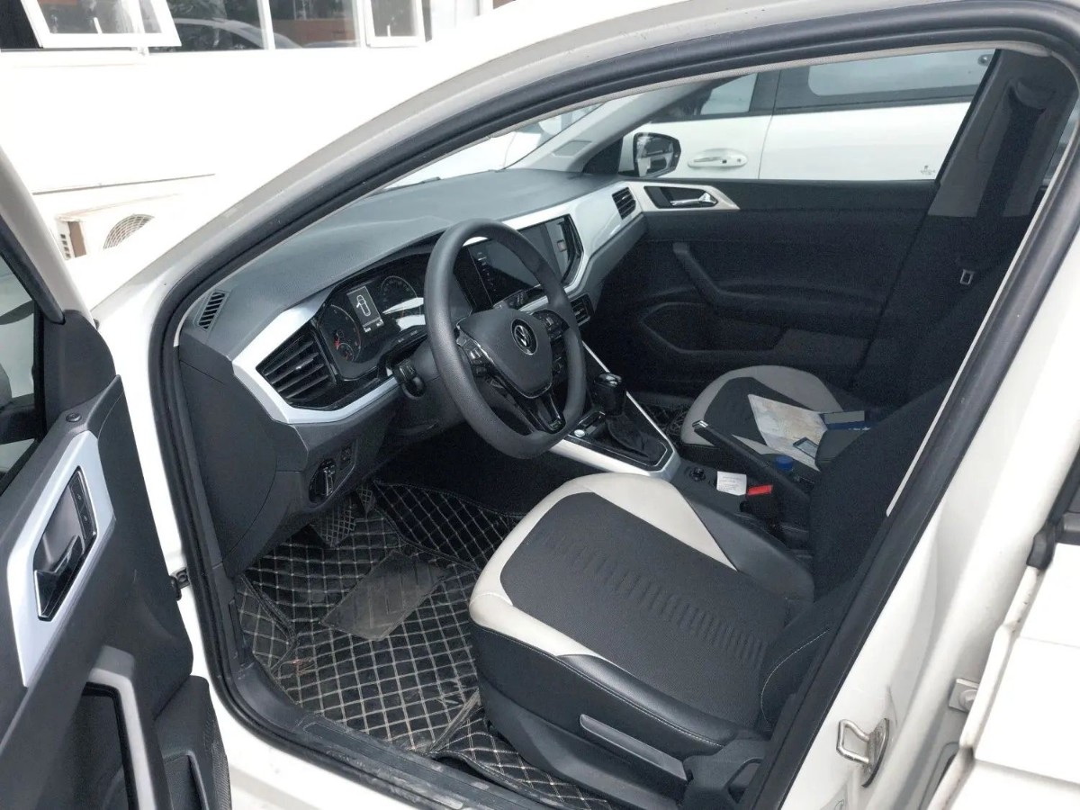 Volkswagen Polo 2021 immagine di auto #4