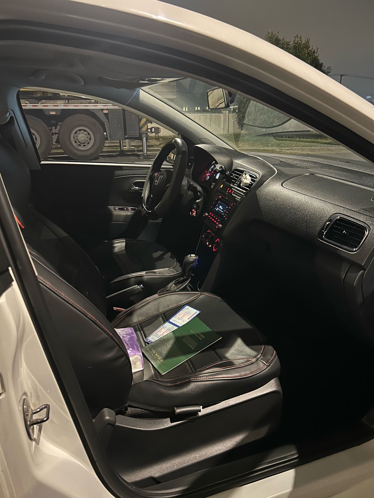 Volkswagen Polo 2019 car image #6