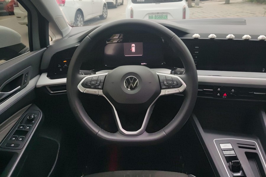 2023 car image #6