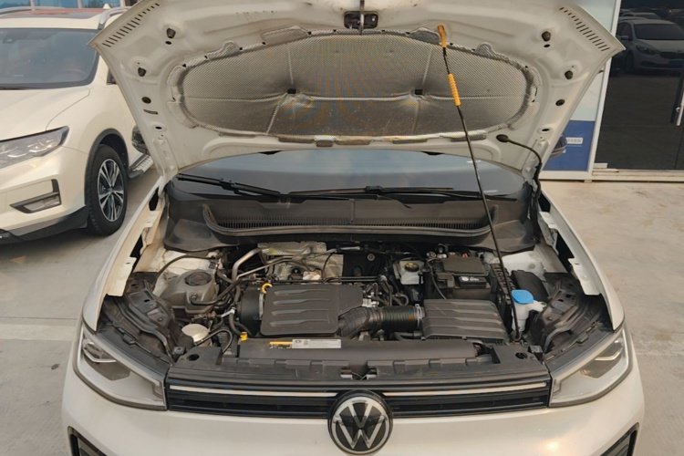 Volkswagen Tharu 2025 car image #20
