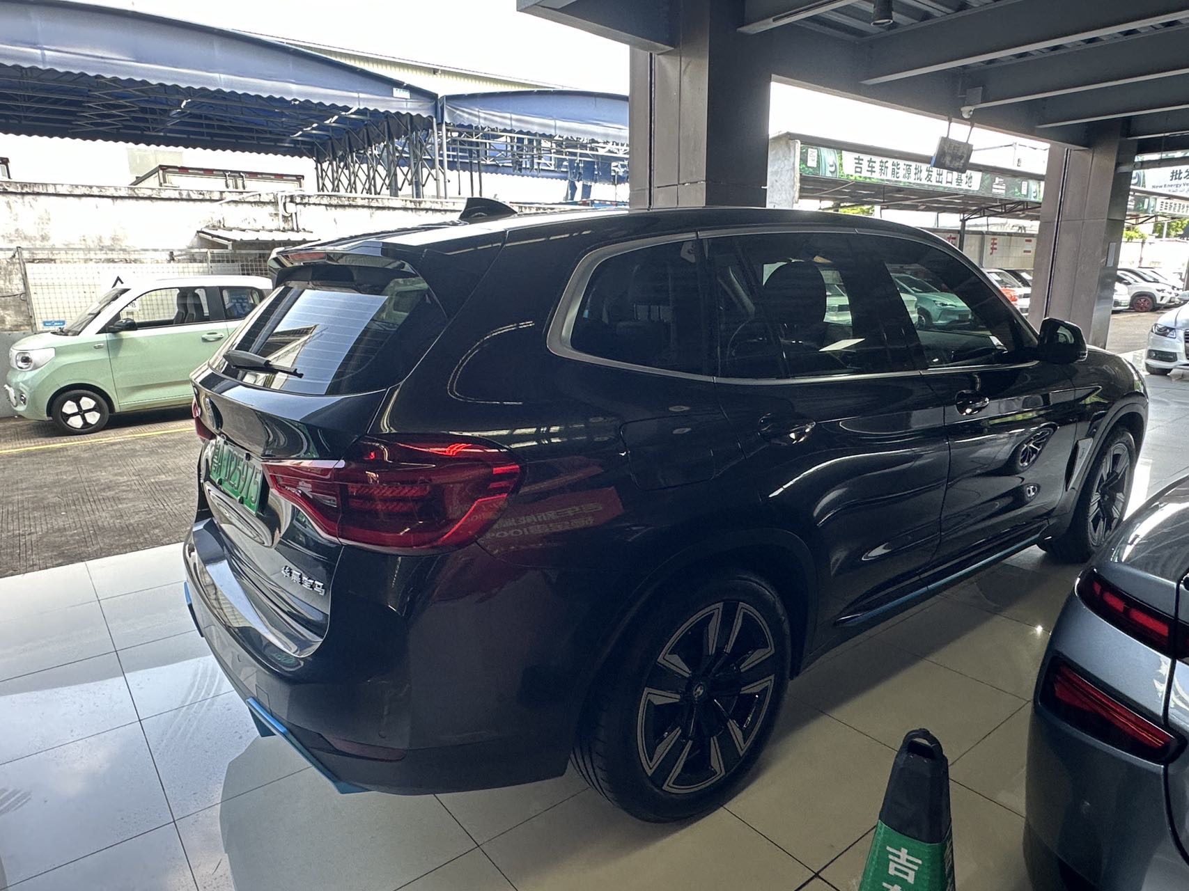 BMW iX3 2021 #9 BMW iX3 2021 car image #9