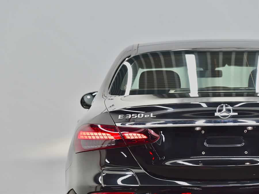 Mercedes-Benz E Class New Energy 2021 car image #44