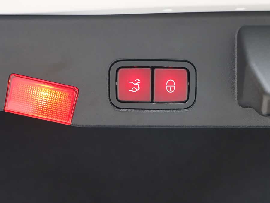 Mercedes-Benz SL Class 2019 immagine di auto #44