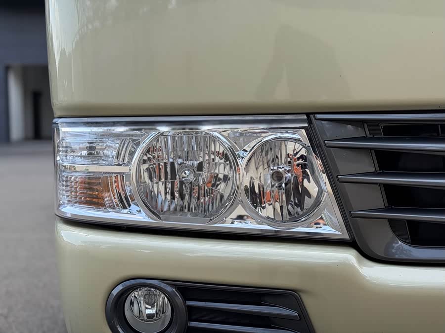 Toyota Coaster 2023 car image #44