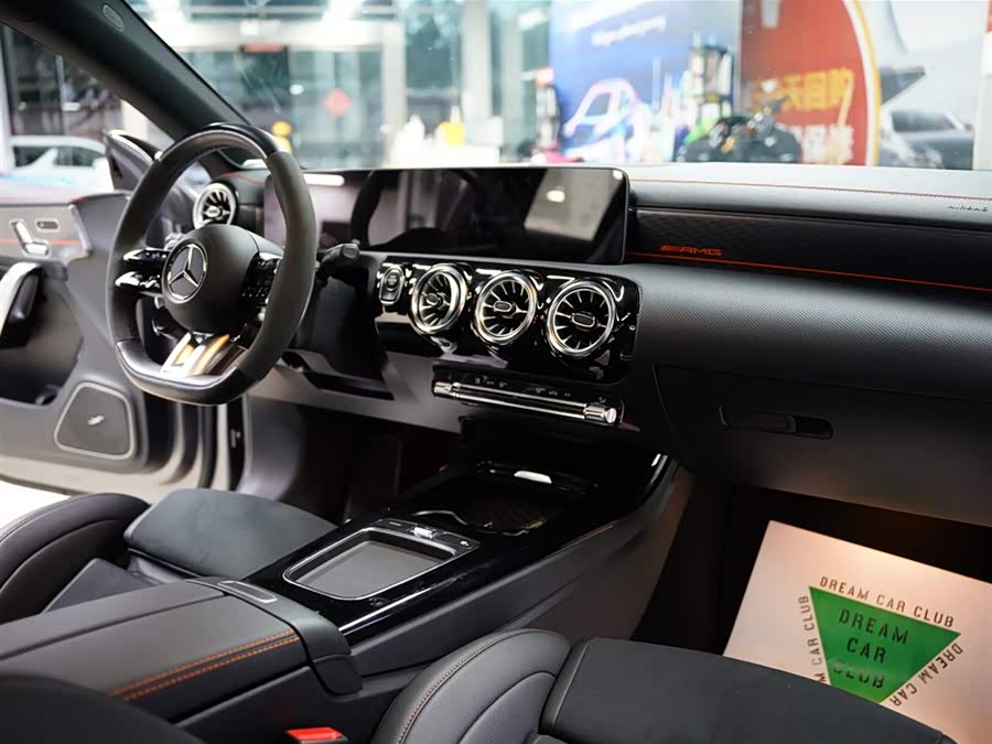 Mercedes-Benz CLA AMG 2024 imagem de carro #44