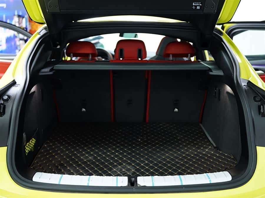 BMW X4 M 2022 immagine di auto #44