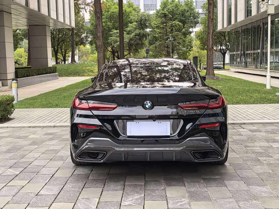 BMW 8 Series 2023 car image #44