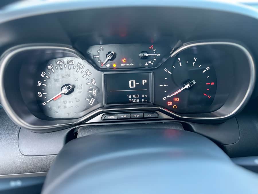 Citroen C4 AIRCROSS 2019 immagine di auto #44