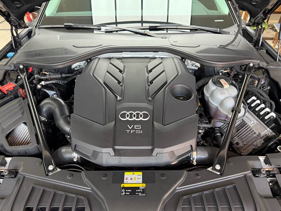 Audi A8 2021 imagem de carro #44