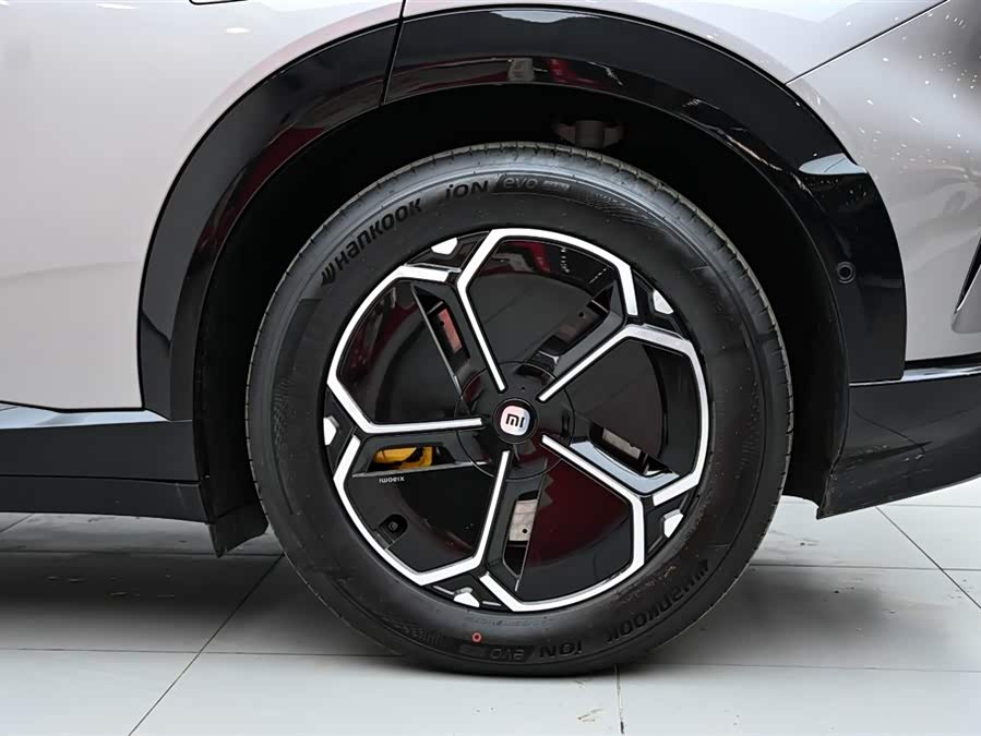 MI YU7 2025 image de voiture #44