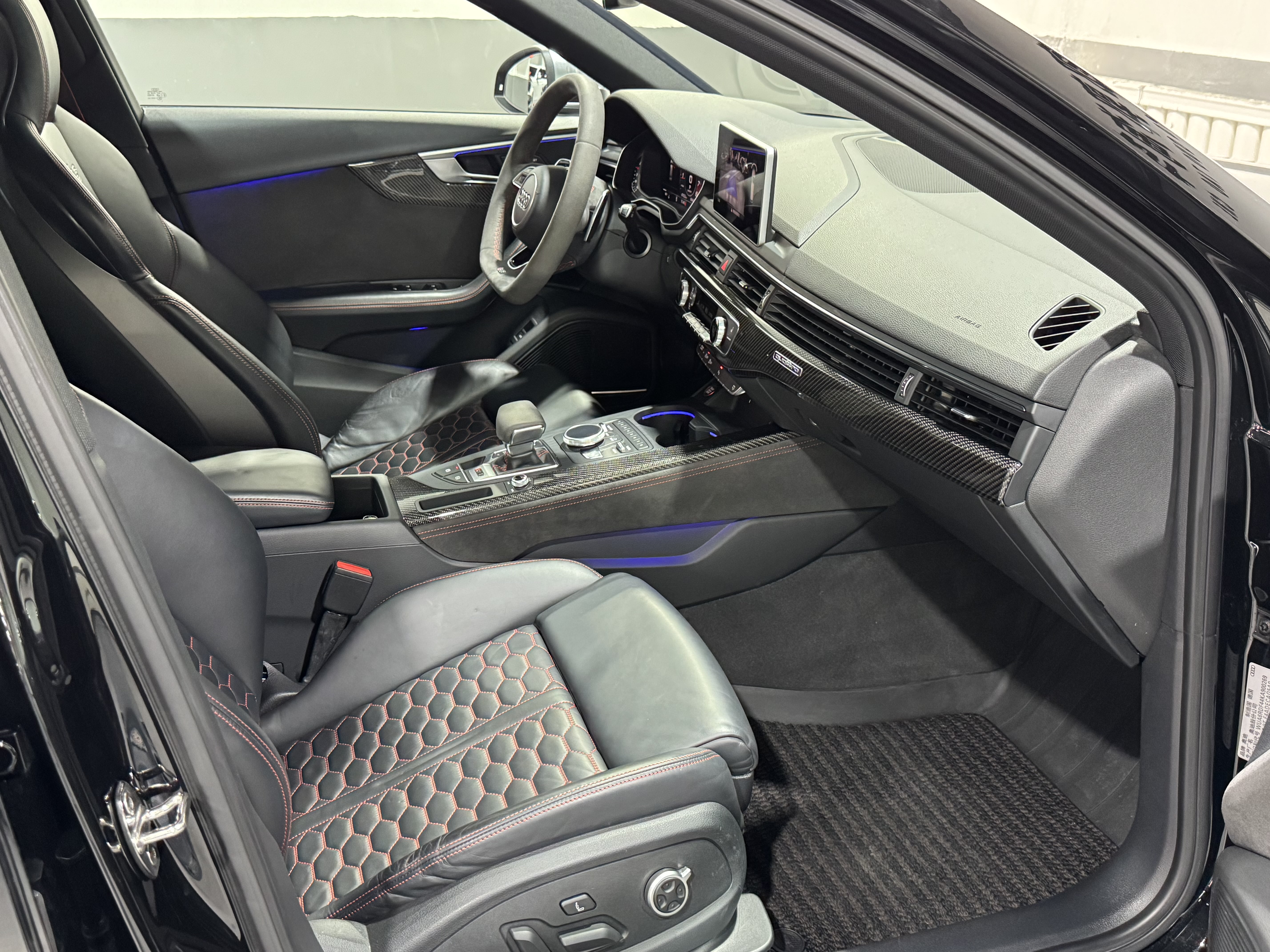 Audi RS 4 2020 #44 Audi RS 4 2020 car image #44