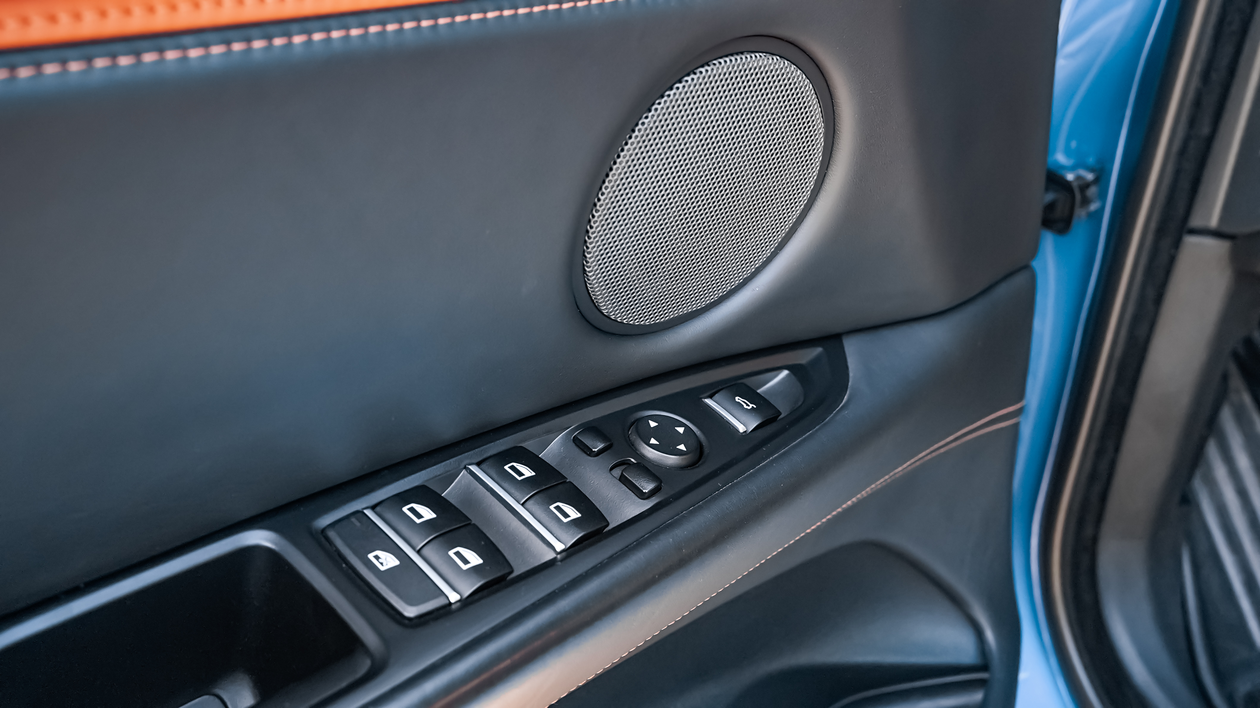 BMW X6 M 2016 car image #44