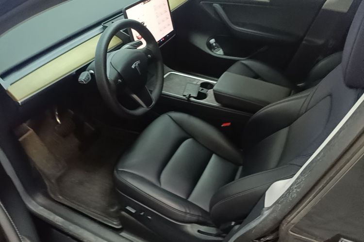 Tesla Model Y 2023 #15 Tesla Model Y 2023 car image #15