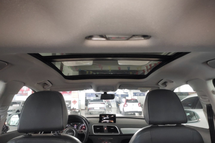 Audi Q3 2018 #18 Audi Q3 2018 car image #18